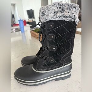 Khombu Black and Gray Winter Boots